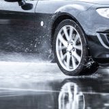 車内の雨対策！梅雨の時期に起こる問題とその対処法を解説