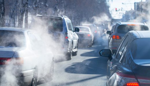冬は車が汚れやすい理由と正しい対策方法をチェック